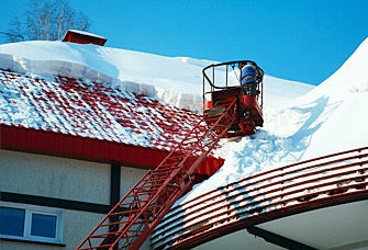 What to Do if You Have a Roofing Emergency in the Winter