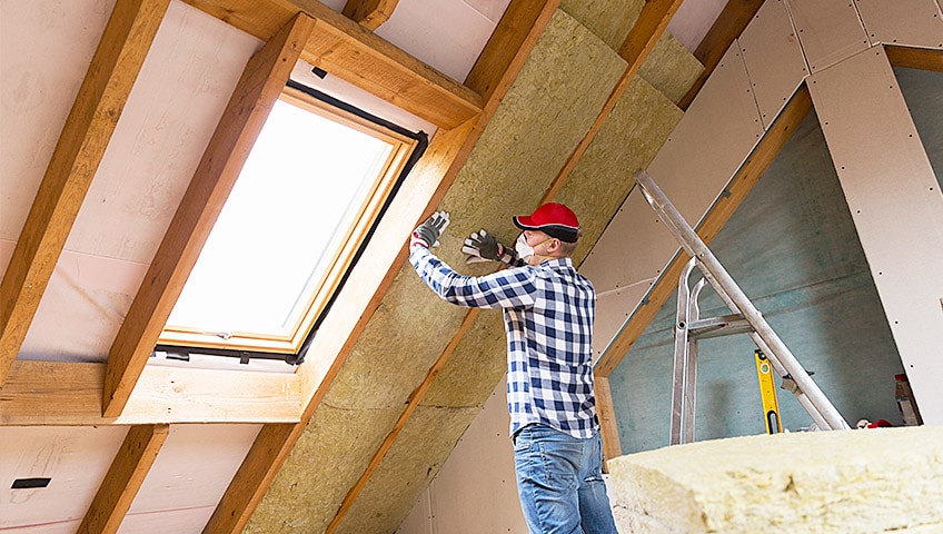 10 Signs that Your Attic is Poorly Insulated