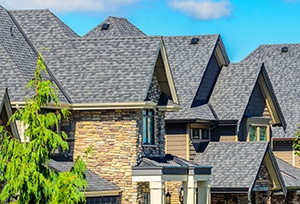 A Homeowner’s Guide to Roofing Repair: How to Repair Shingles