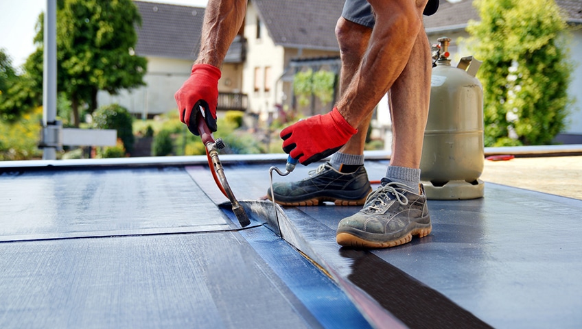 A Guide to Commercial Flat Roof Repair