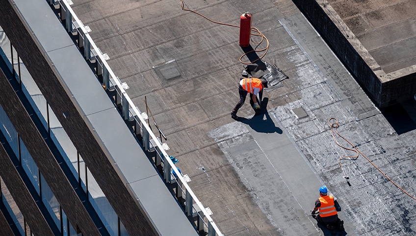 An essential guide to flat roof painting